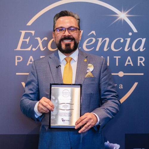 Senador Alan Rick recebe Prêmio Excelência Parlamentar pela quinta vez consecutiva e está entre os 12 melhores senadores do Brasil