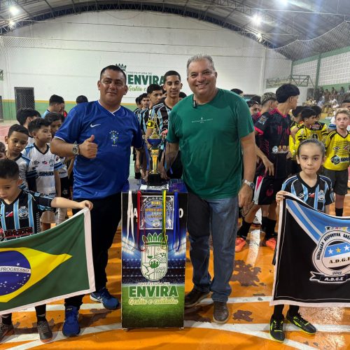 Esporte que transforma: prefeito Ivon prestigia final da escolinha de futsal do professor Sergione e reforça apoio à juventude de Envira