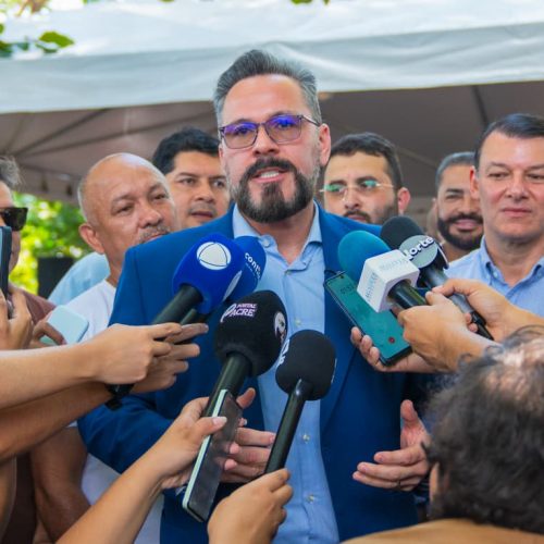 Alan Rick destaca união da bancada e celebra entrega de 1,6 mil máquinas: “Toda a bancada se uniu”