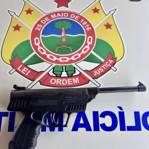 Pistola de pressão modificada para calibre .22 é apreendida pela PM em Jordão