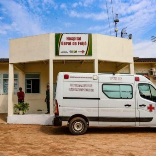 Revoltados com obra inacabada, moradores de Feijó convocam protesto por hospital