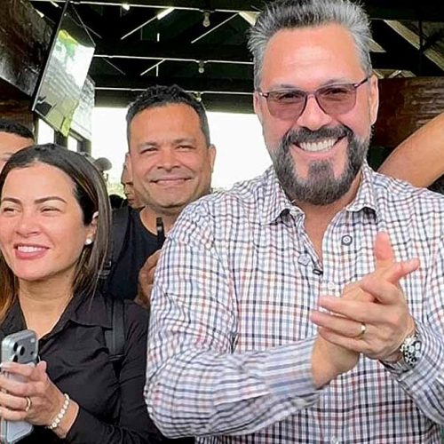 Fernanda Hassem ganha força como possível vice de Alan Rick após demonstrar carisma e simpatia em agenda em Feijó