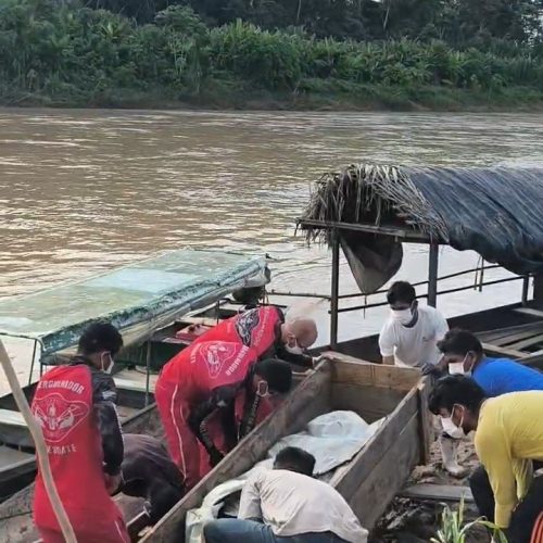 Operação em área indígena resgata corpo de jovem que se afogou no Alto Envira, em Feijó